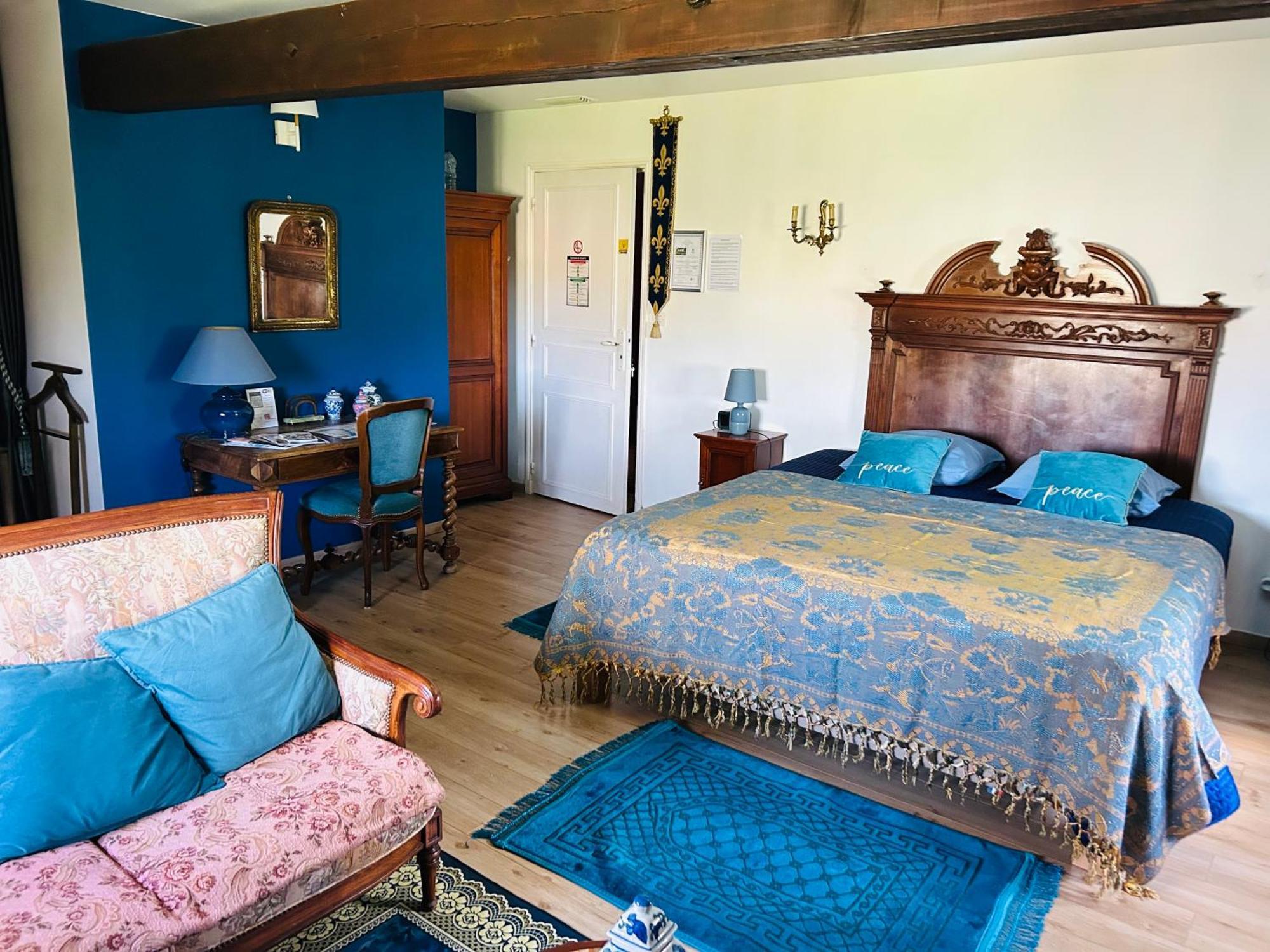 Manoir De La Gravette, Manoir Et Table D'Hotes Montauban Exteriör bild